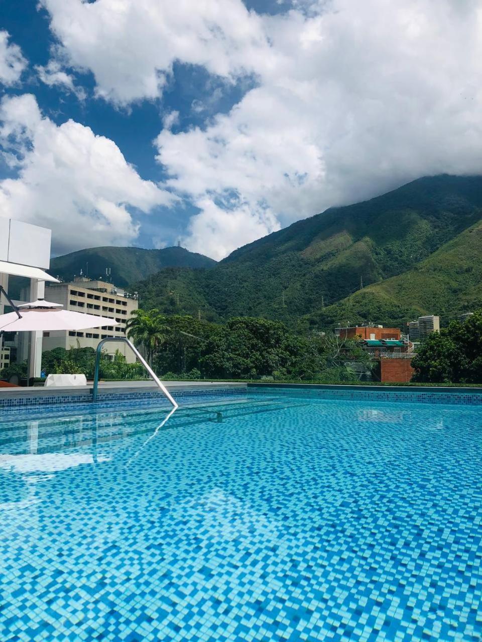 Hotel Altamira Village Caracas Exterior photo