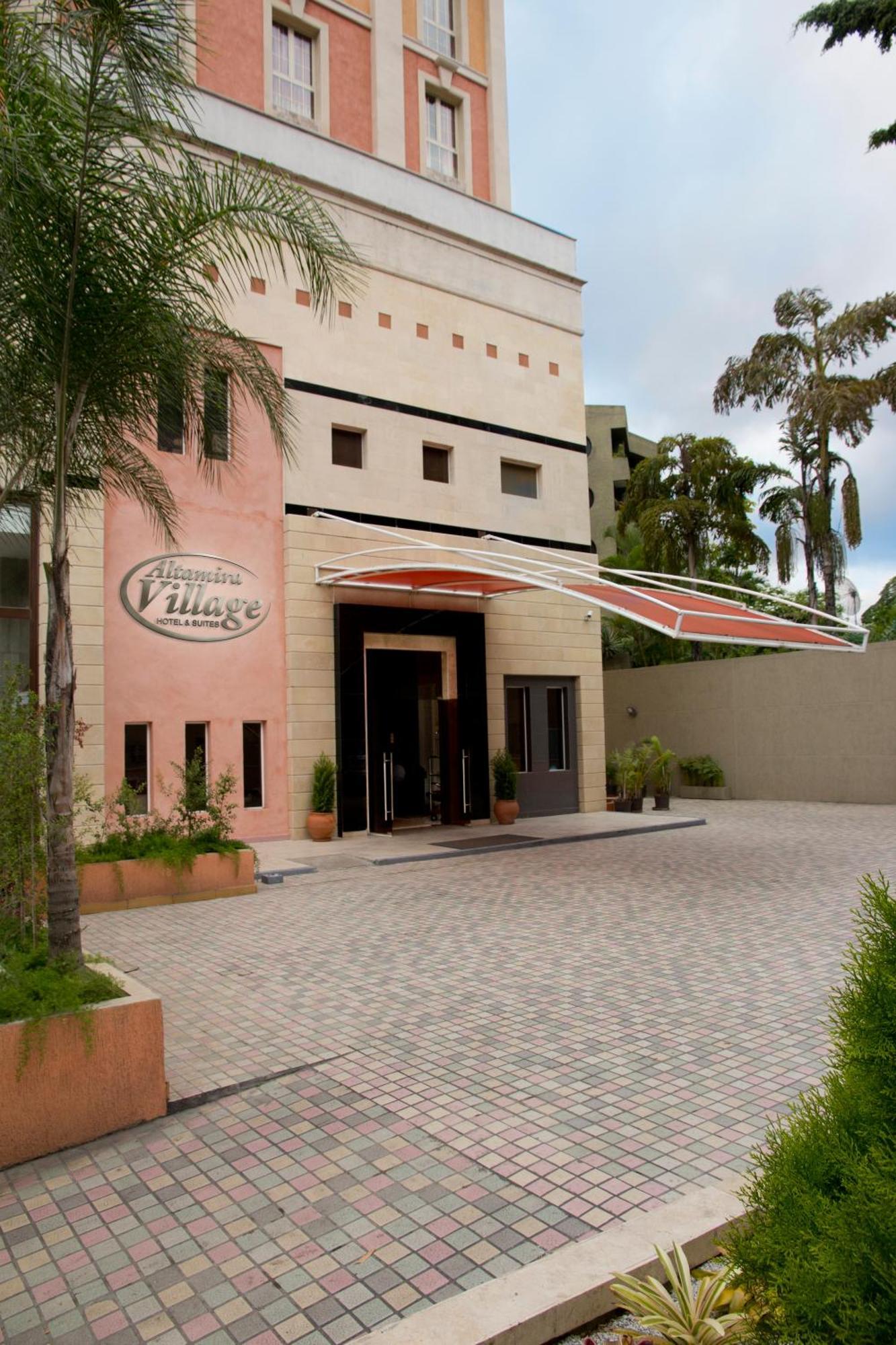 Hotel Altamira Village Caracas Exterior photo